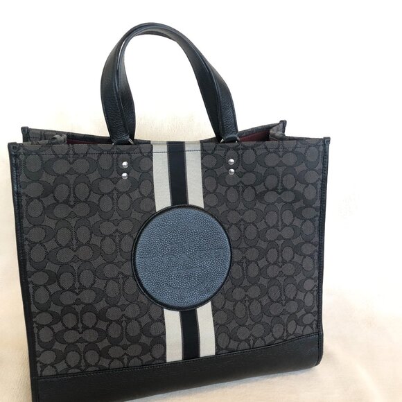 COACH Dempsey Tote Bag 40 In Signature Jacquard With Stripe And Coach Patch - Picture 1 of 9